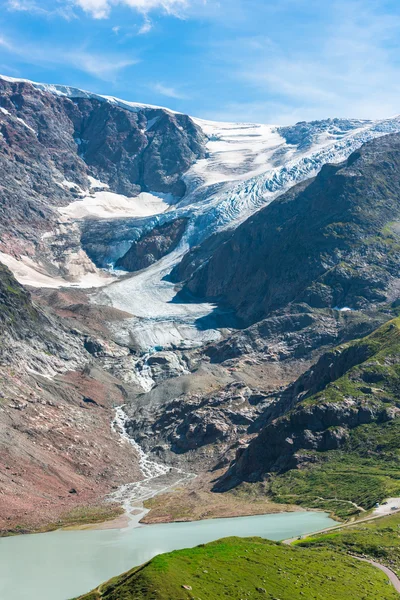 Steingletcher and Steinsee nearby Sustenpass — Stok fotoğraf